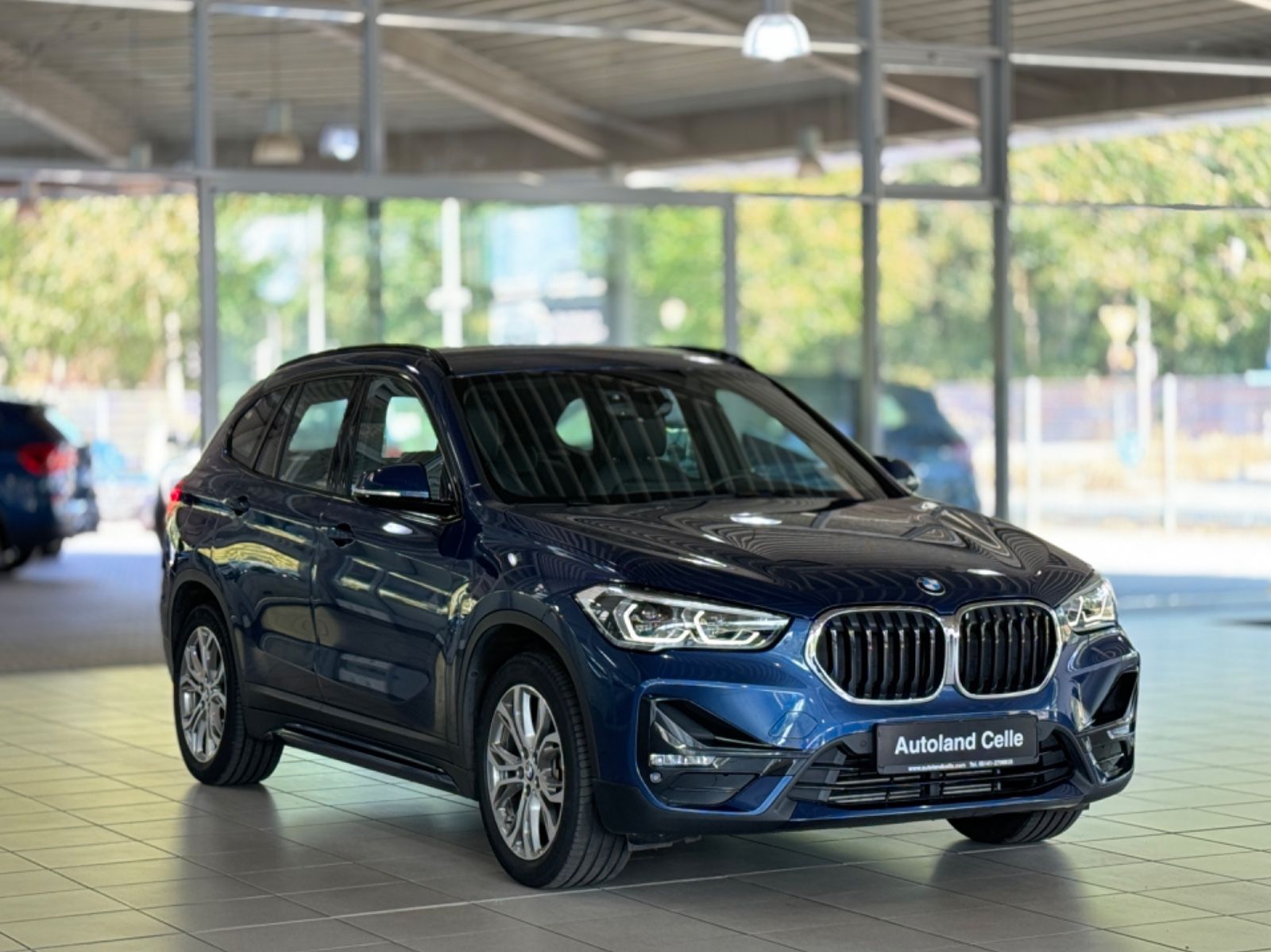 Fahrzeugabbildung BMW X1 xD25e Sport Line Kamera HUD Komfort DAB Leder