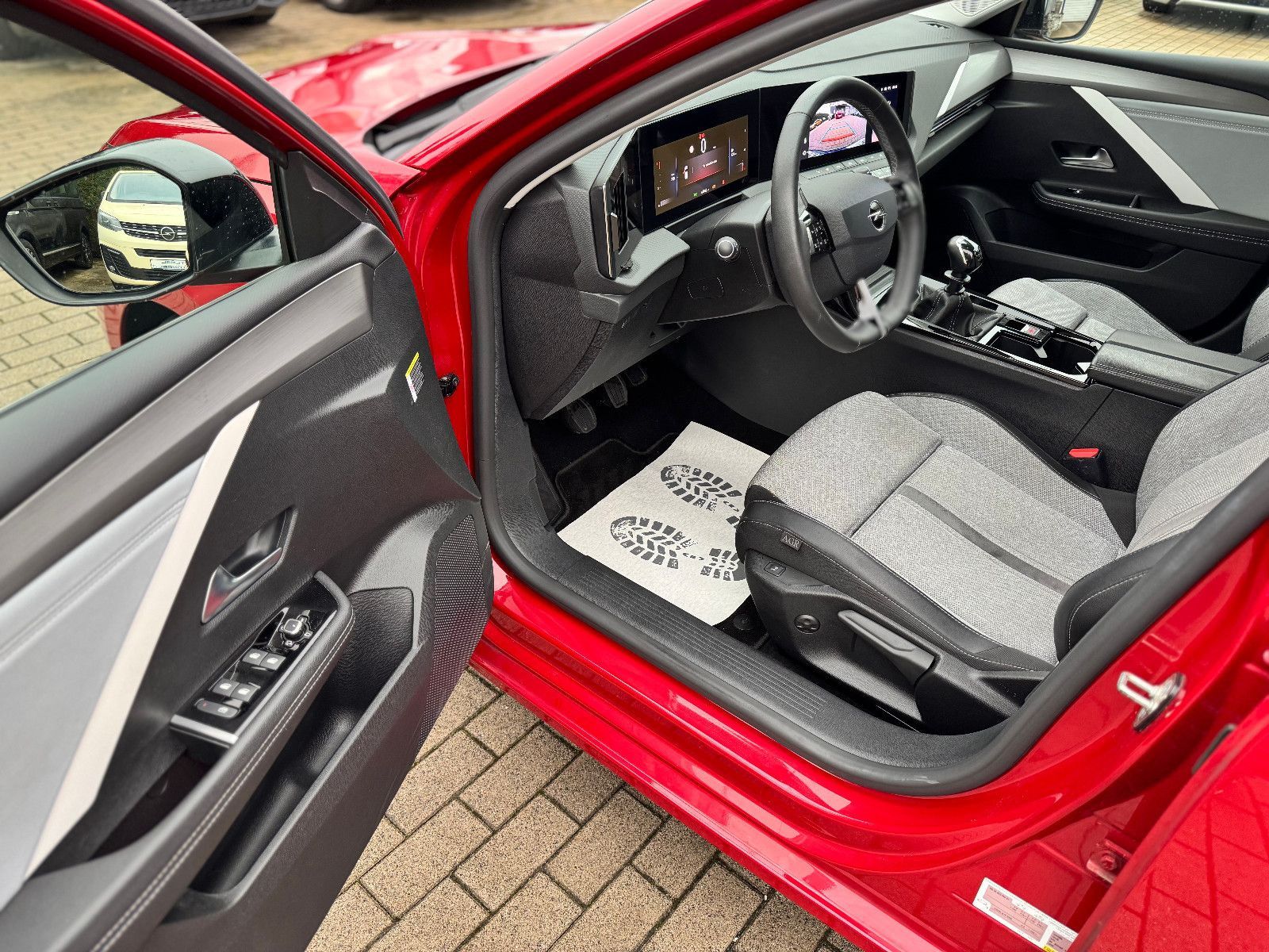 OPEL Astra, 2023, Benzin, 110 PS