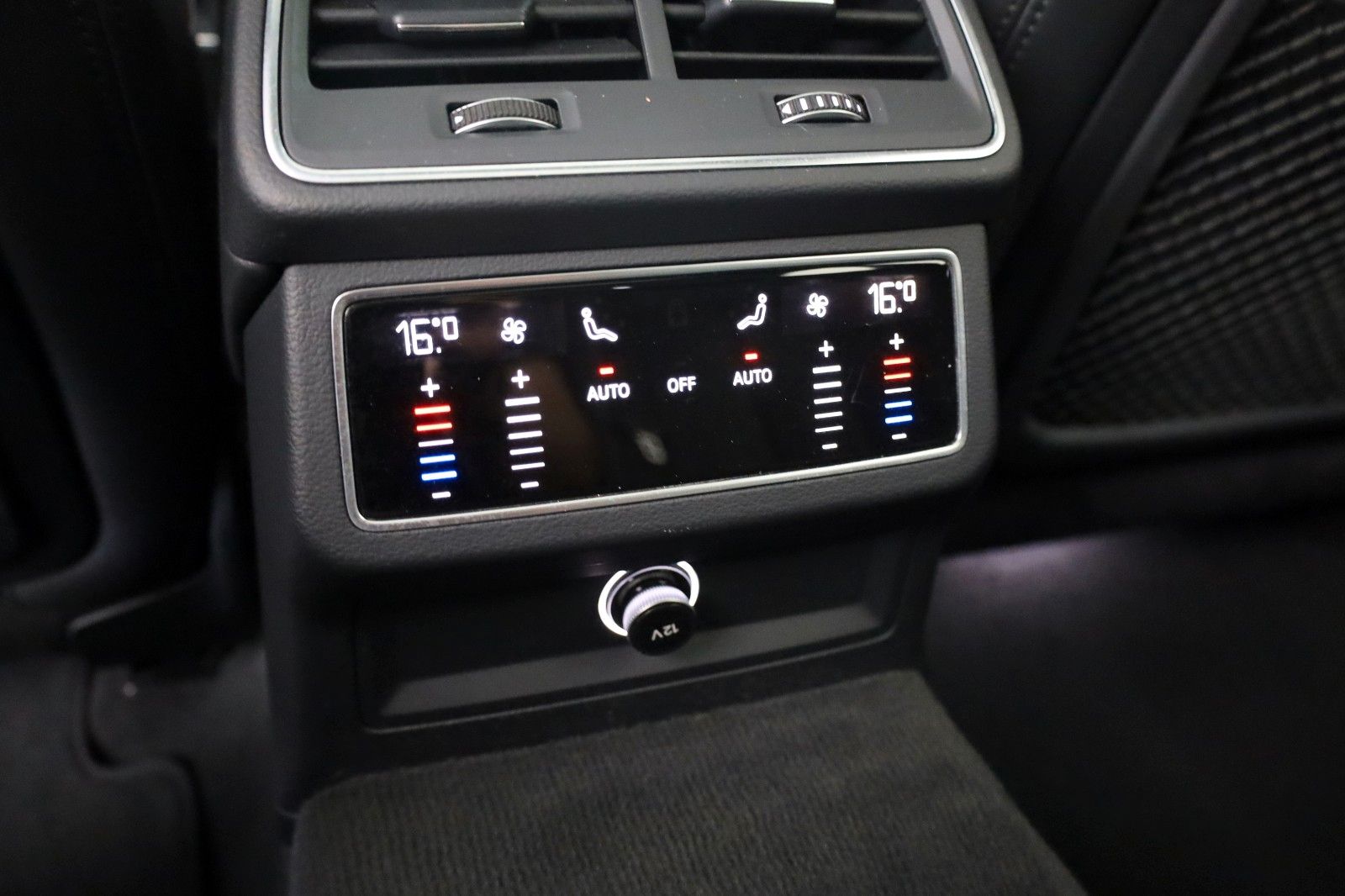 Fahrzeugabbildung Audi A6 Avant 50 TDI qua. sport Leder,Navi,Panor.,AHK