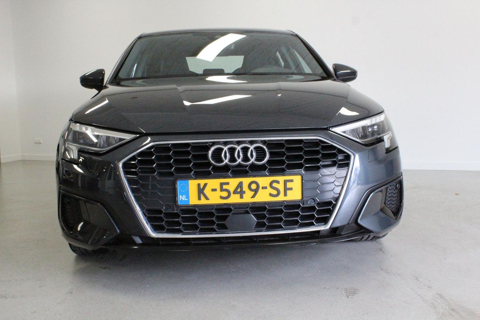 Audi A3 Limousine 30 TFSI Business edition | 18'LMV | imagem 3