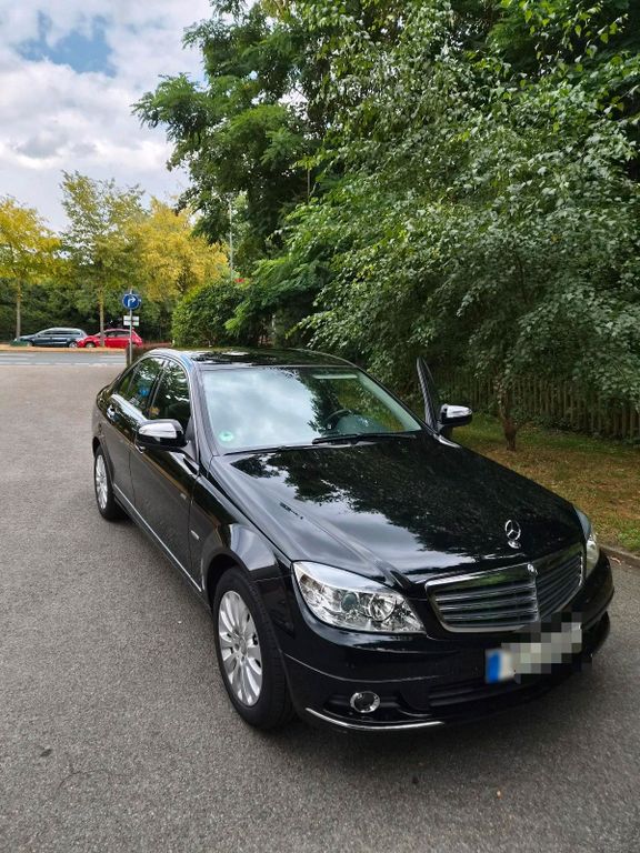 Image of Mercedes-Benz C 200