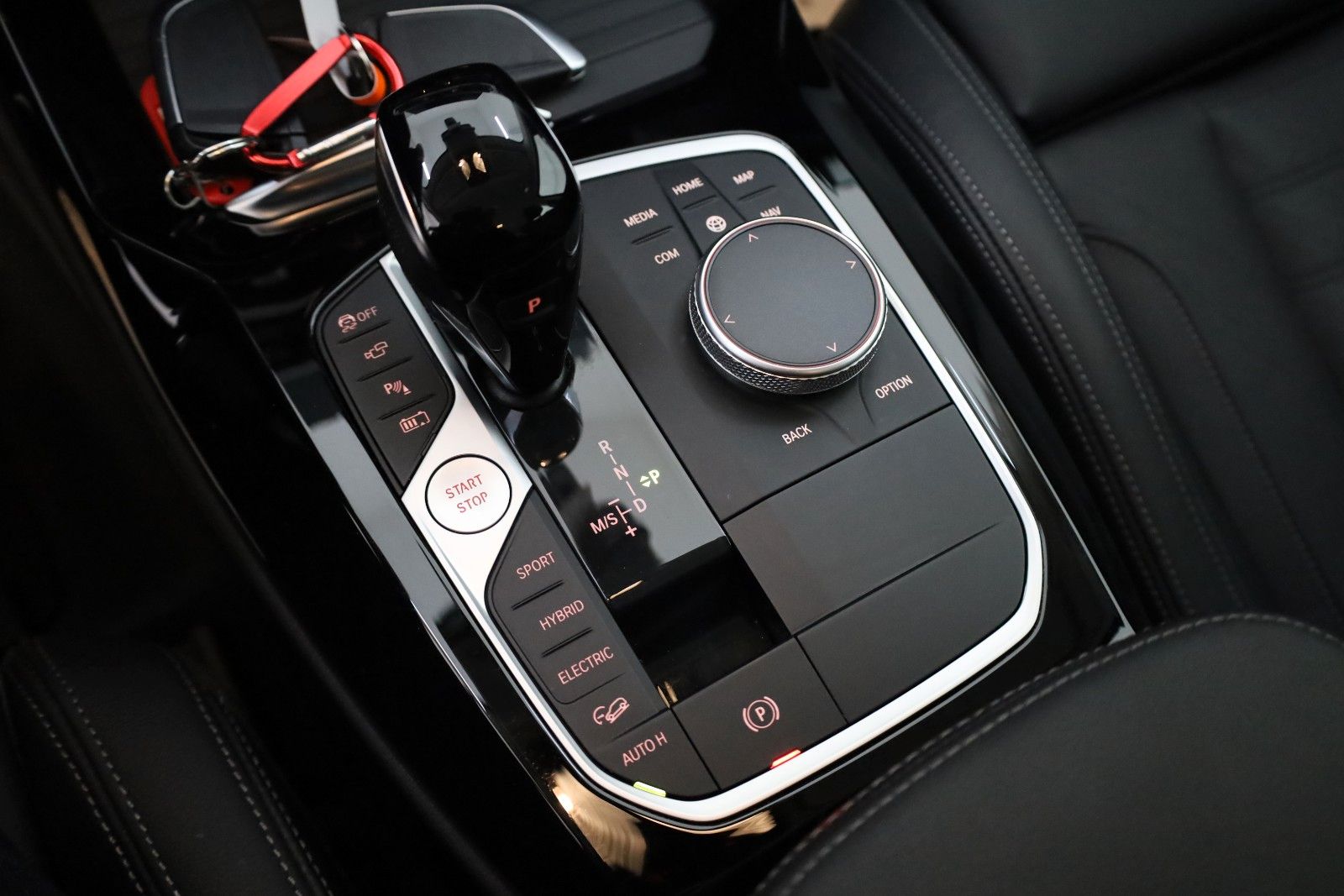 Fahrzeugabbildung BMW X3 xDrive 30e,Leder,Navi,LED,SH,360Kamera,AHK