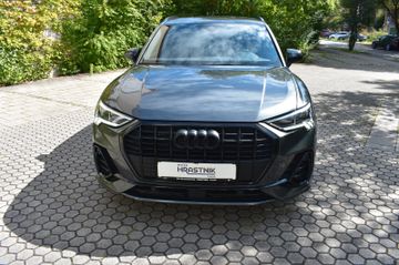 Audi Q3 - 1