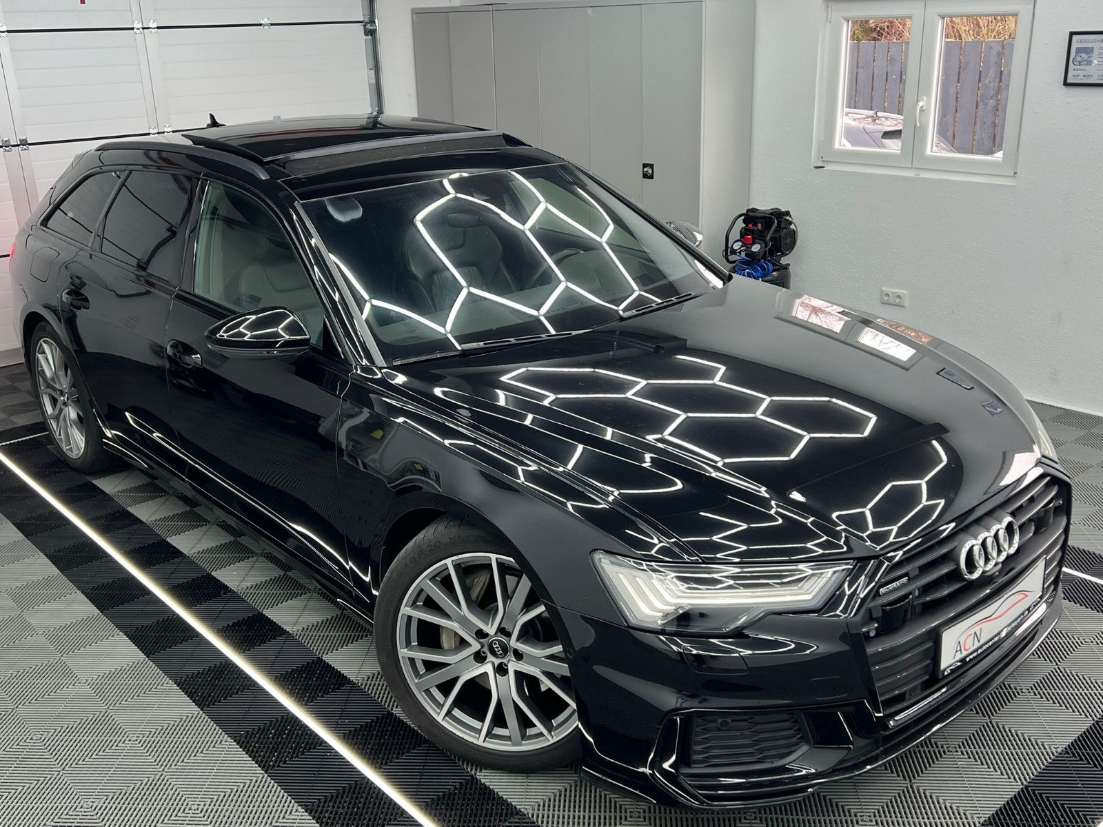 Fahrzeugabbildung Audi A6 Avant 50 TDI Quattro S-LINE/HDMATRIX/AHK/AMBI