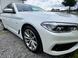 BMW 520 D TOURING XDRIVE SPORT LINE HUD PDC SHZ NAVI - BMW 520: Weiß