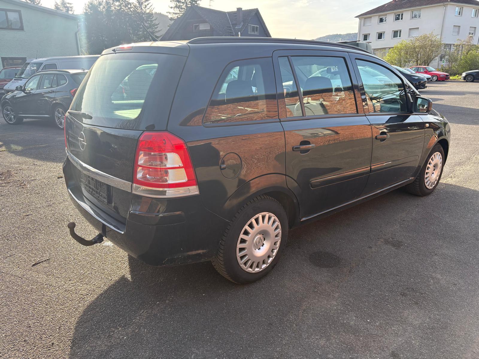 Opel Zafira B Family 1.8 Automatik 7-Sitzer !