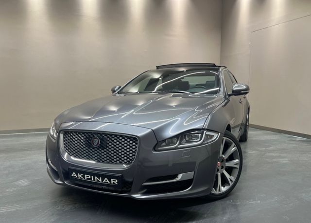 Jaguar XJ 3.0d V6 *PORTFOLIO*PANO*MASSAGE*SITZKLIMA*DAB