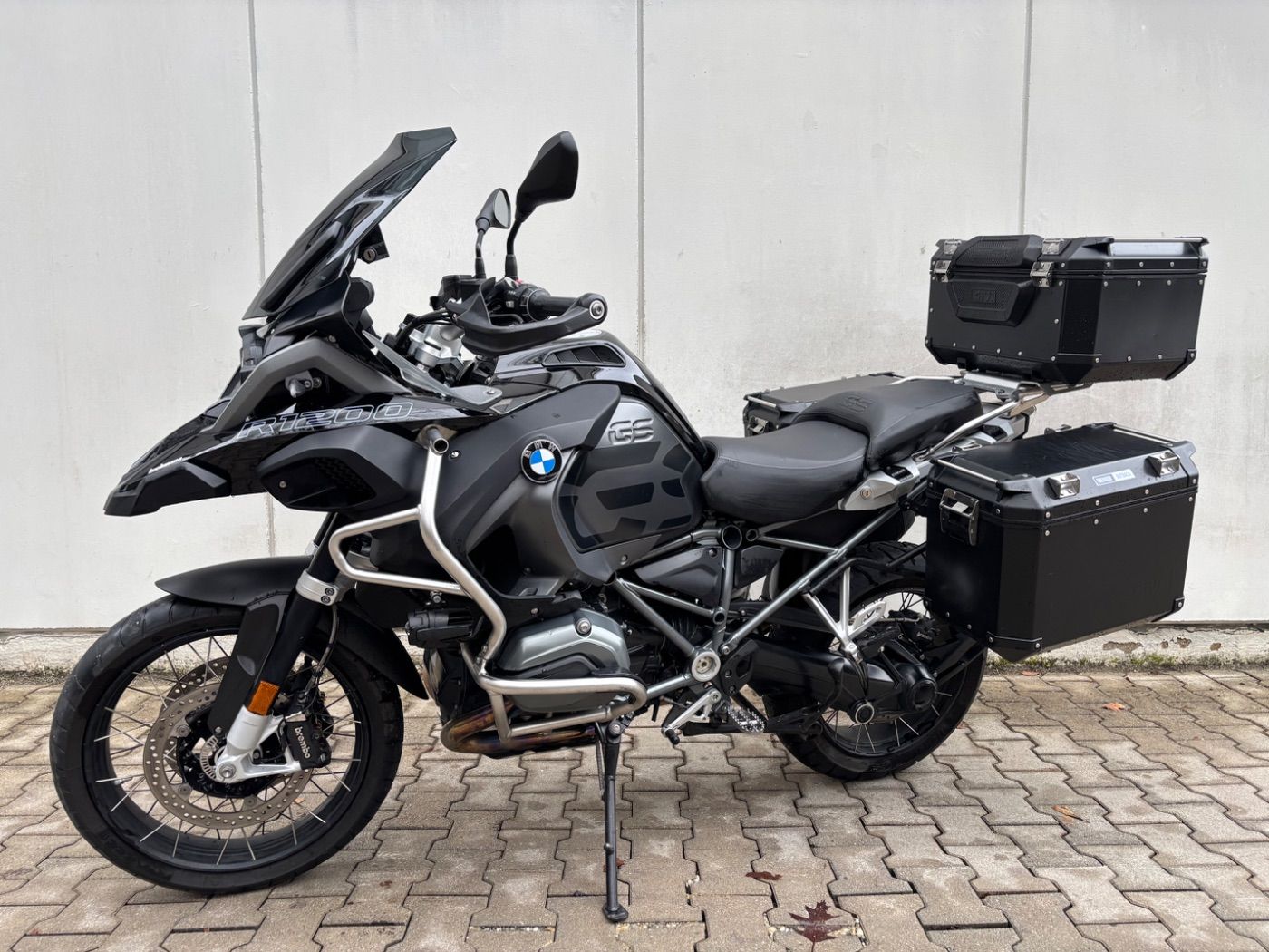 Fahrzeugabbildung BMW R 1200 GS Adventure 3 Pakete Triple Black