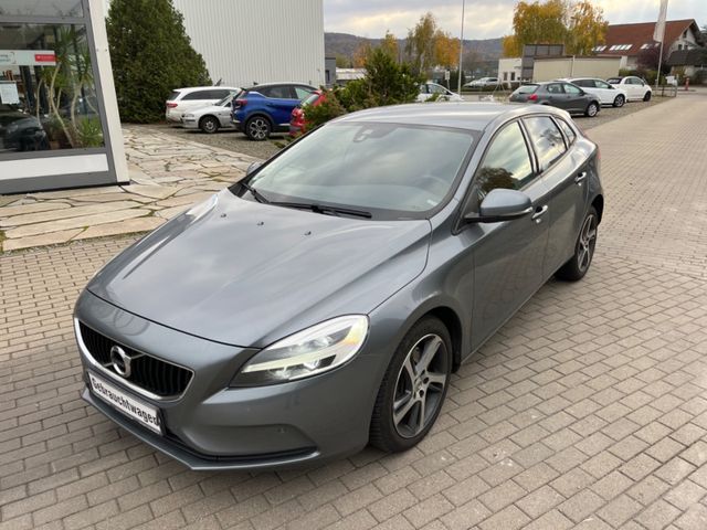 Volvo V40 Momentum