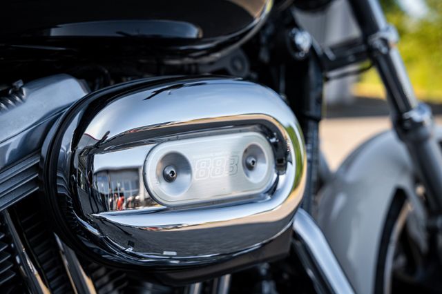 Fahrzeugabbildung Harley-Davidson XL883L SUPERLOW SPORTSTER - JEKILL&HYDE -