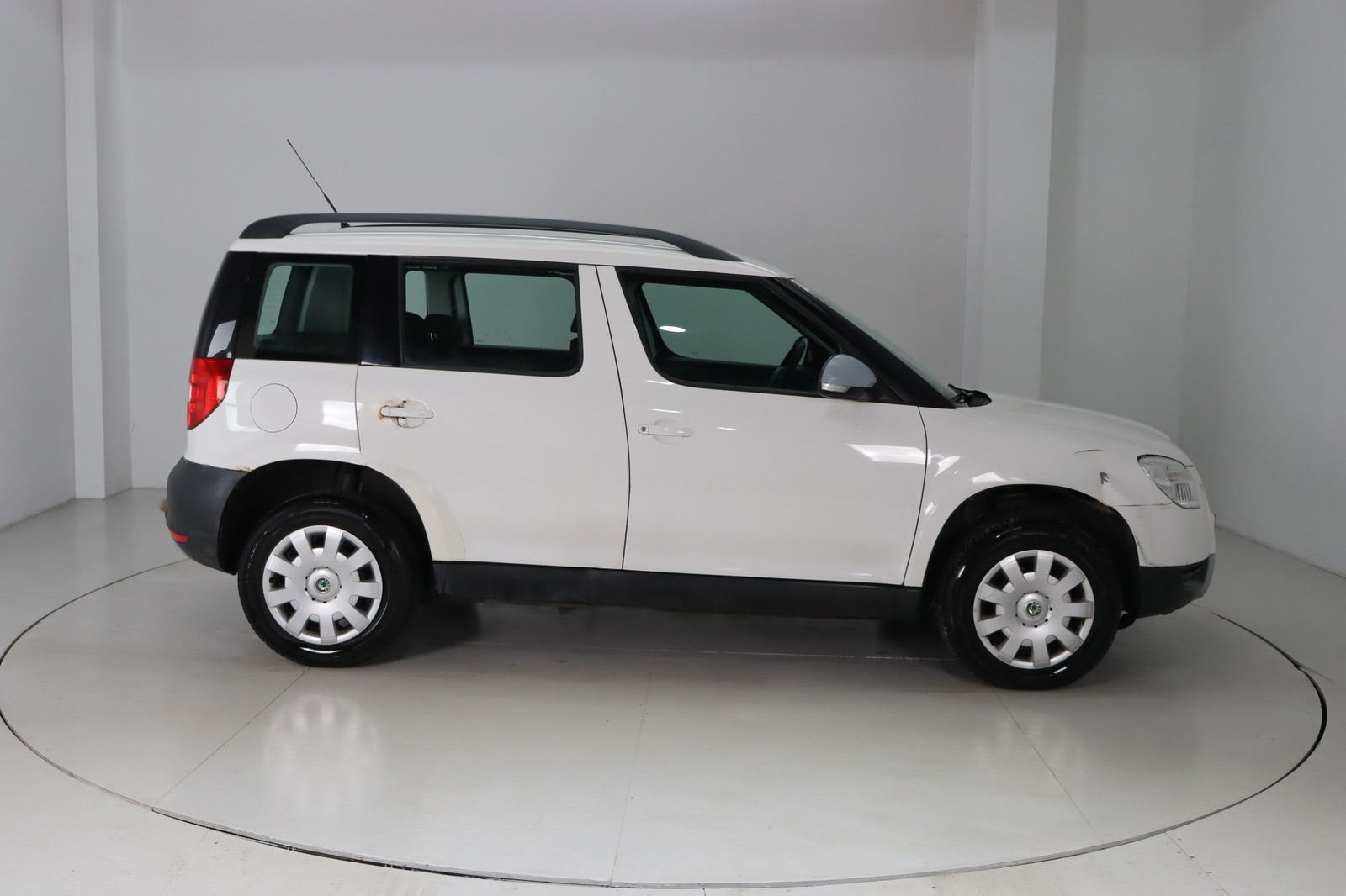 Fahrzeugabbildung SKODA Yeti 2.0 TDI 4x4 * Klima * Anhängerk.
