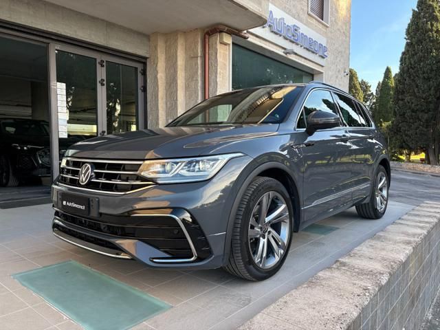 Volkswagen VOLKSWAGEN Tiguan 2.0 TDI 150 CV SCR DSG R-Line