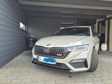 Skoda Octavia Combi RS 2.0 TSI Navi LED AHK 19 Zoll  - Skoda Octavia 1Z mit Benzin-Antrieb