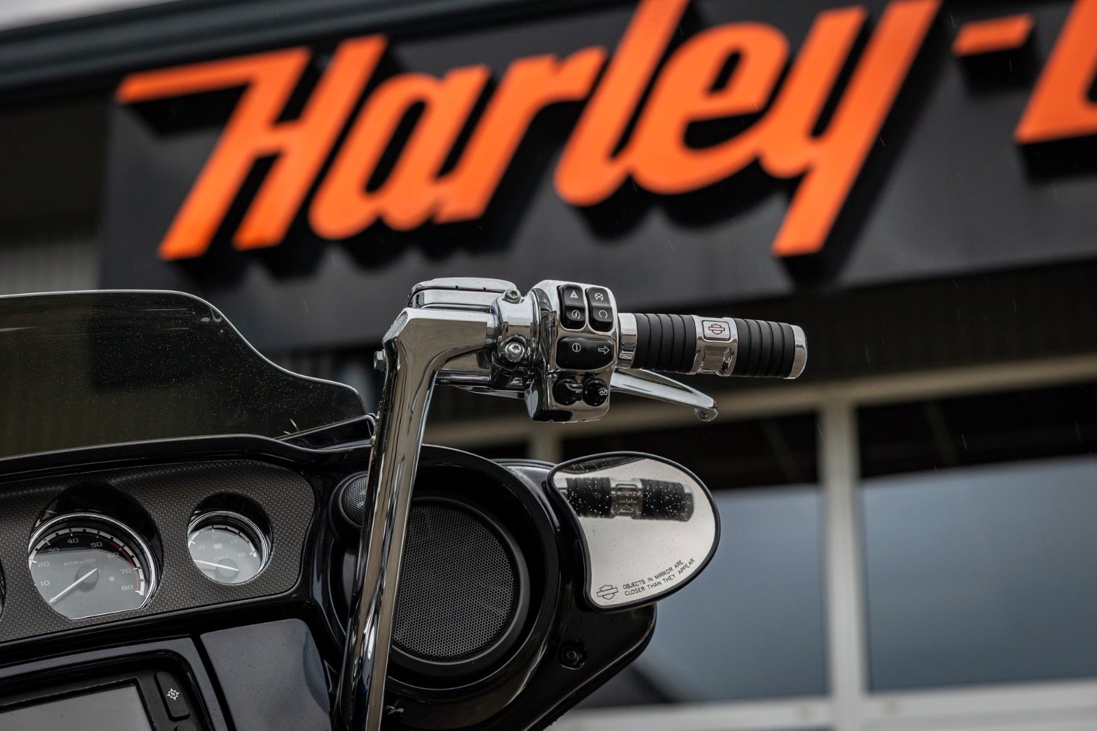 Fahrzeugabbildung Harley-Davidson CVO STREET GLIDE 110 FLHXSE - Jekill&Hyde-26Zoll