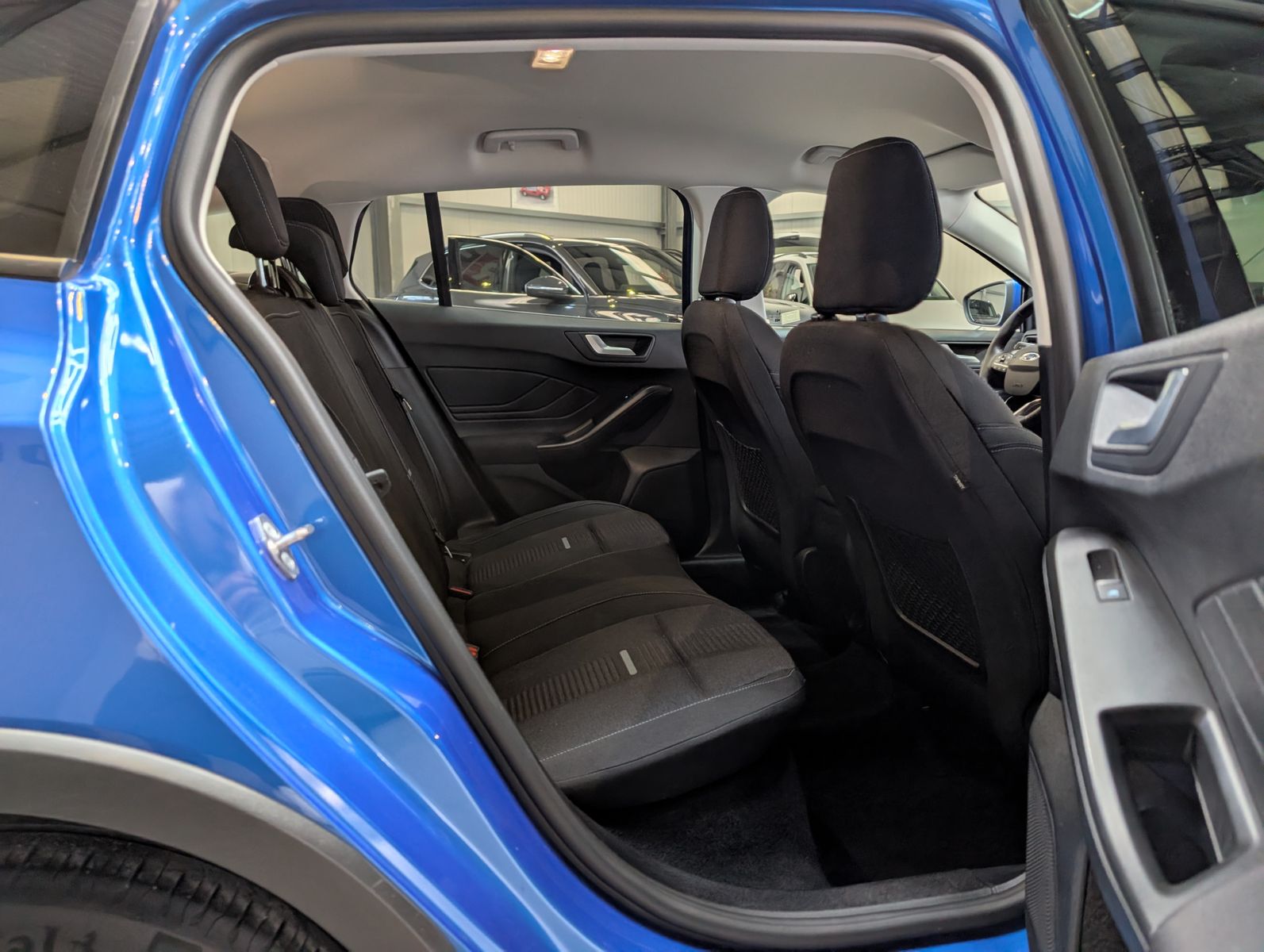 Fahrzeugabbildung Ford Focus 1.0 EcoBoost MHEV Active LED ACC Cam 17"