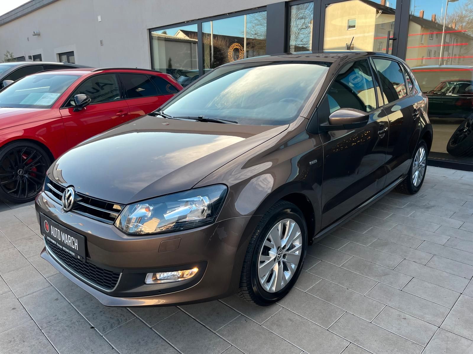 Fahrzeugabbildung Volkswagen Polo V 1.2 TSI Life*1.Hand*