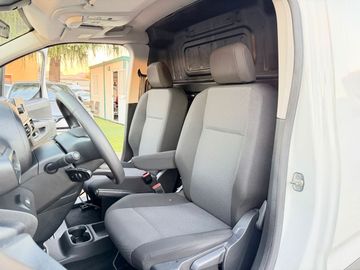 Toyota Proace City - 11