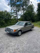 Mercedes-Benz W214 E230 H Kennzeichen - Mercedes-Benz E 230 in Stuttgart