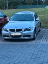 BMW 325xi - - BMW 325 aus 2006: 325xi