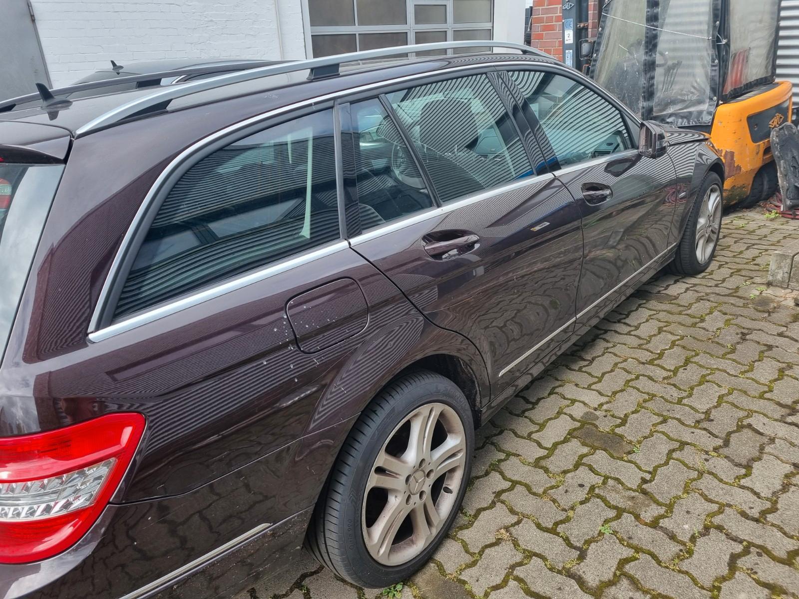 Mercedes-Benz C220 2011 — engine 2.143 cm³, 170 HP (125kW)