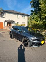 Volkswagen Tiguan Allspace 2.0TDI 4M,RLine7SitzeAHK,Pan,StH - Volkswagen Tiguan Allspace in Wiesbaden