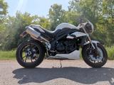 Triumph Speed Triple 1050 - TRIUMPH SPORTLER