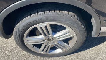 Volkswagen Touareg - 5