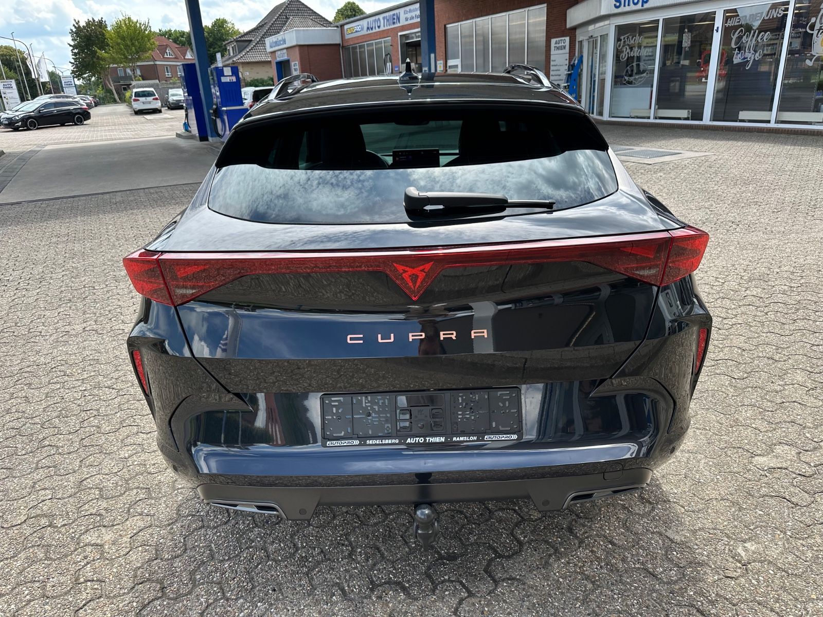 Fahrzeugabbildung CUPRA Formentor 1.5 eTSI DSG ACC/AHK/LED/SHZG/CarPlay