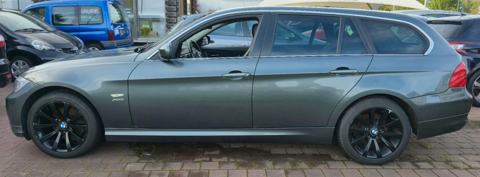 BMW 320 2011 — photo 8