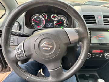 Bild 9 Suzuki SX4 Club