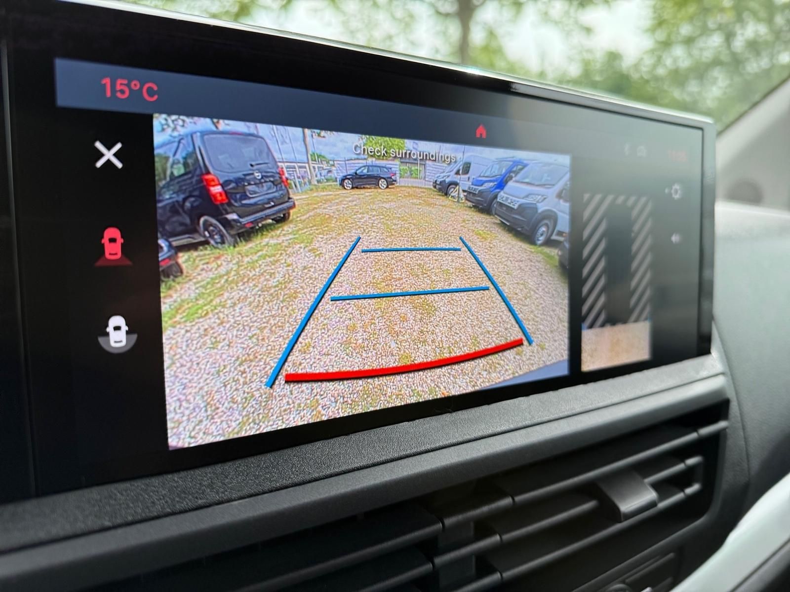 Fahrzeugabbildung Fiat Scudo XL Kastenwagen 120 MT6