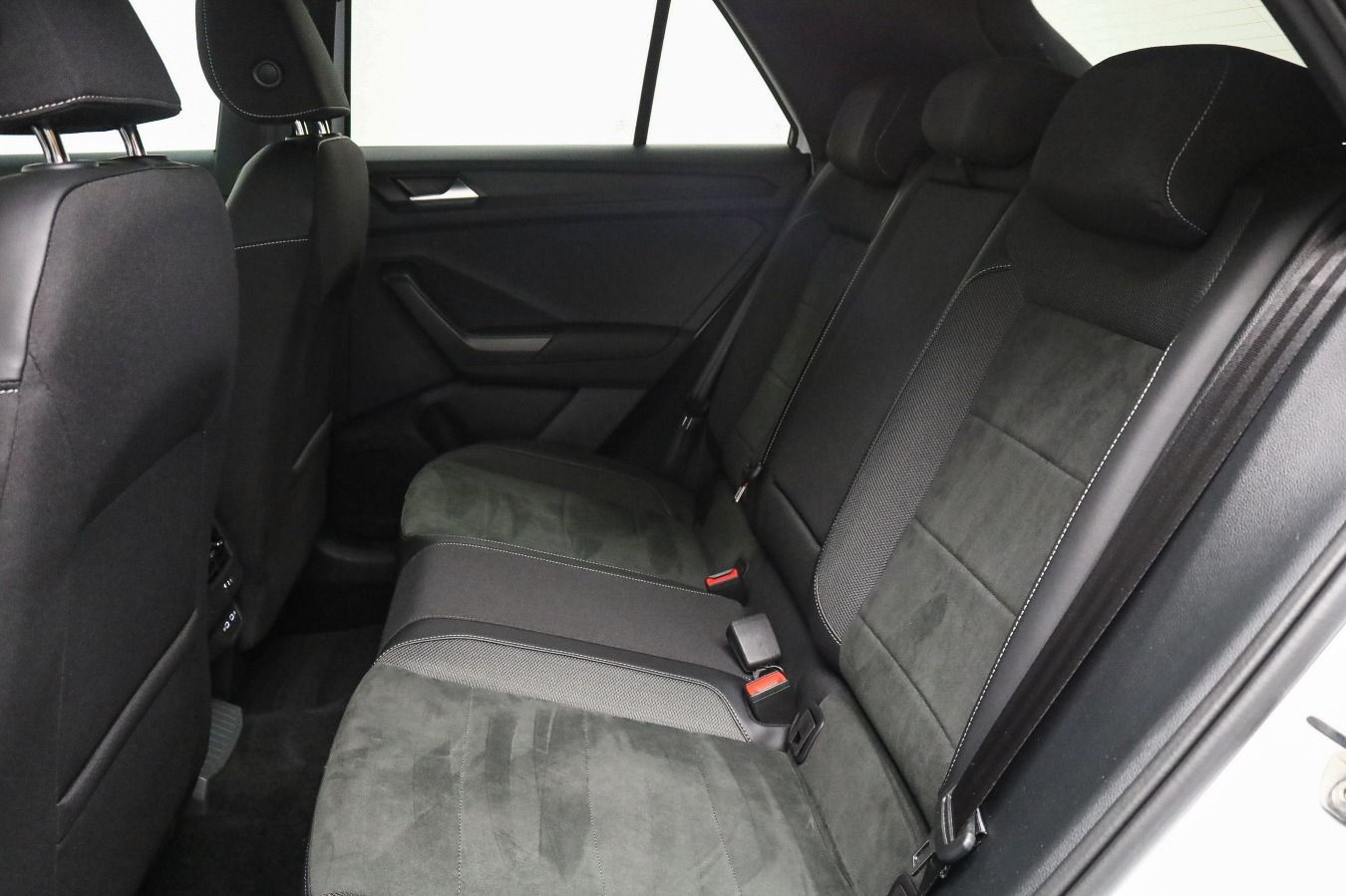 Volkswagen T-Roc - Bild 12