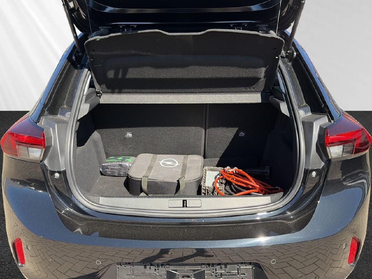 Fahrzeugabbildung Opel Corsa Electric Edition