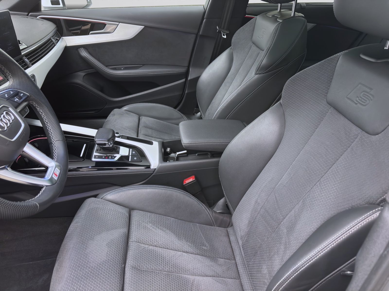 Audi A4 - Bild 10
