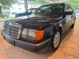 Mercedes-Benz 230CE im Top Sammlerzustand sehr gepflegt