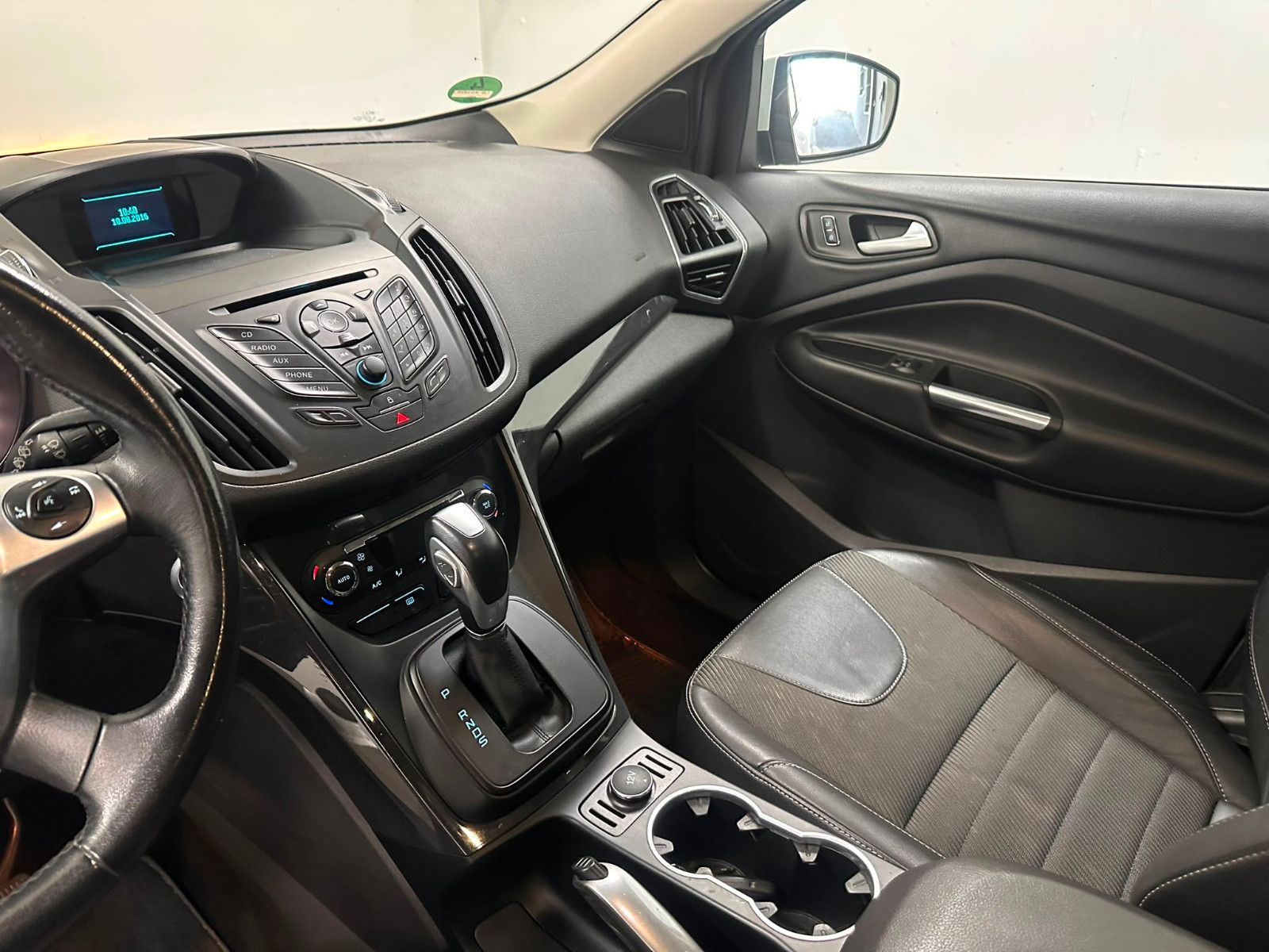 Fahrzeugabbildung Ford Kuga Titanium *TEMPO*KLIMA*SPORTSITZE*