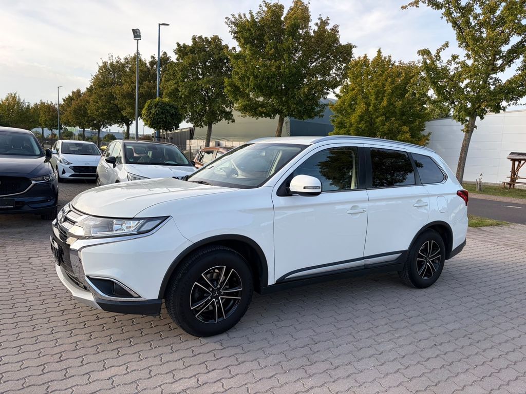 Image of Mitsubishi Outlander
