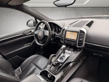Porsche Cayenne - 10