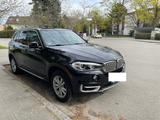 BMW X5 xDrive35i fast Vollausst ACC PANO 360° 8fach - BMW X5 mit Benzin-Antrieb