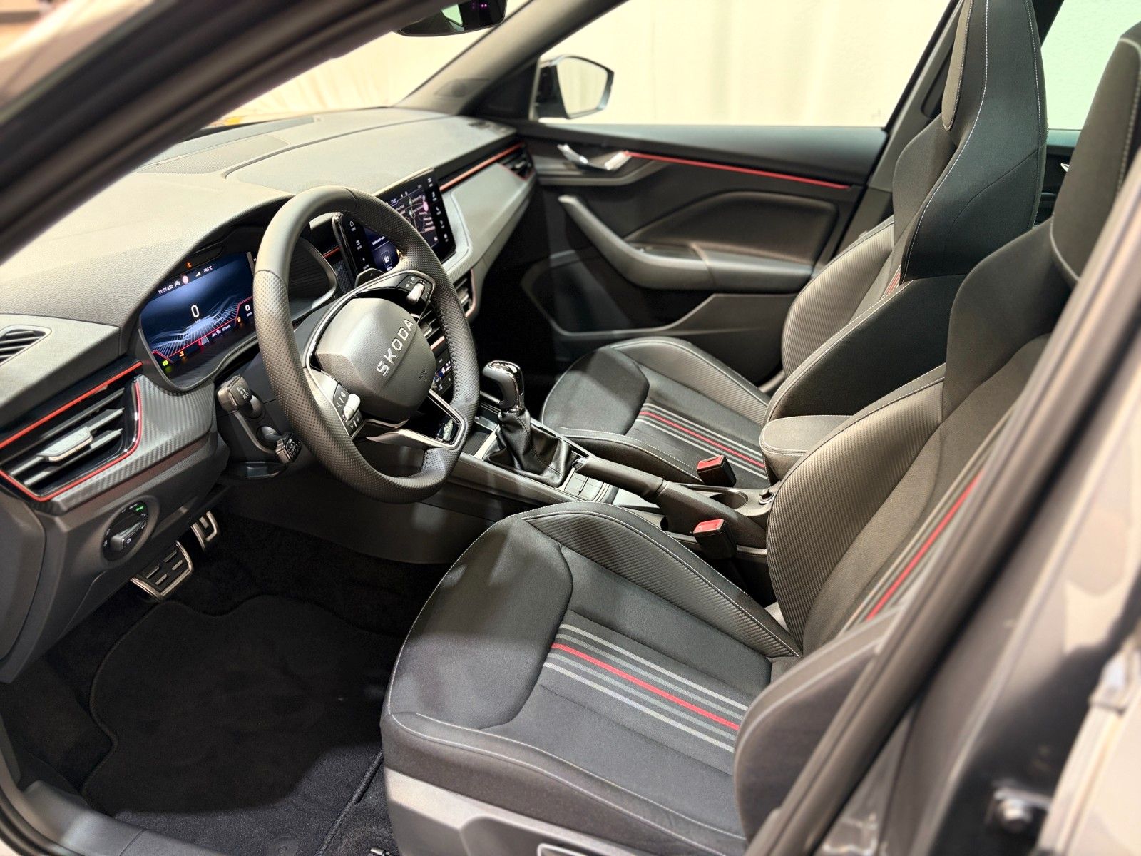 Fahrzeugabbildung SKODA Kamiq Monte Carlo / AHK / Matrix