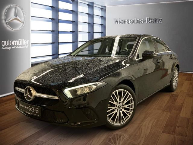 Mercedes-Benz A 200 d 4M Limousine Progressive LED+Kamera+Ambi