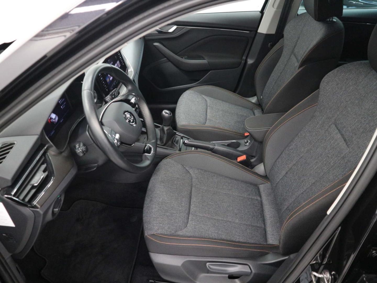 Skoda Kamiq 1.0 TSI Tour 6-Gang LED/NAV/DC/RFK/PDC/SH, миниатюра 6