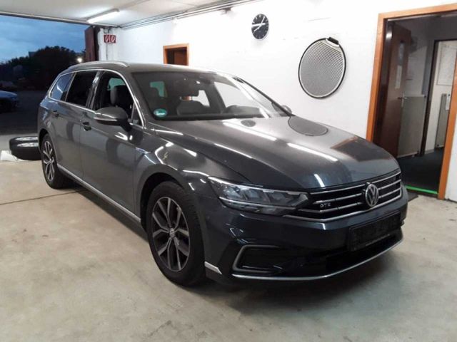 Volkswagen Passat GTE dig.Cockpit LED Navi Spurassist. ACC 