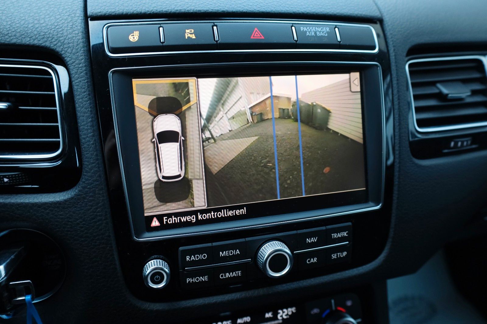 Fahrzeugabbildung Volkswagen Touareg V6 TDI 4M Navi,Xenon,360° Kamera,AHK