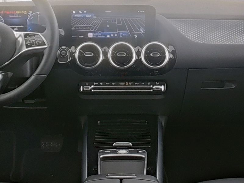 Fahrzeugabbildung Mercedes-Benz B 250 e Progressive*AHK*Distro*360°*Totwink*11kW
