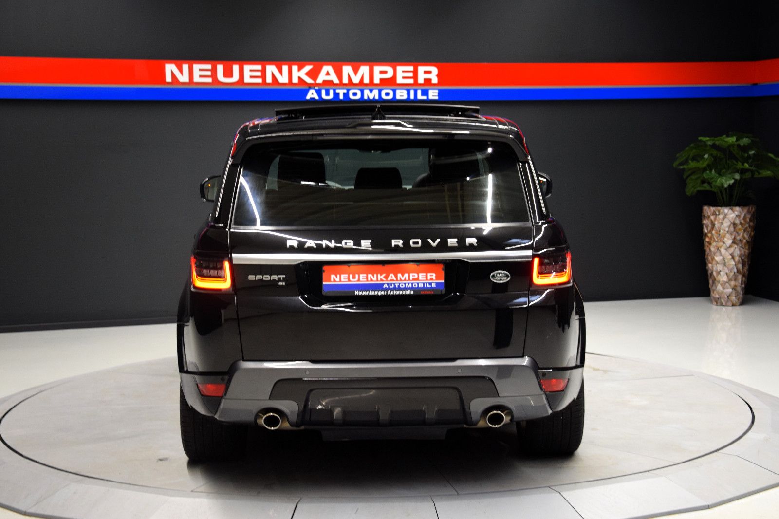 Fahrzeugabbildung Land Rover Range Rover Sport HSE Hybrid Pano HuD Ambi Merid