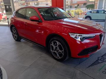 Alfa-Romeo Stelvio - 4