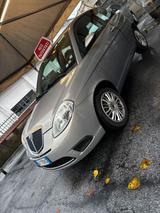 Lancia Ypsilon 1.2 Argento - Lancia Ypsilon Argento mit Benzin-Antrieb