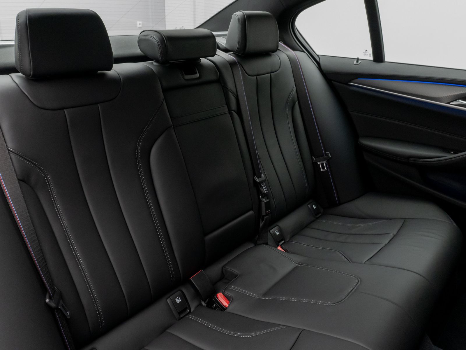 Fahrzeugabbildung BMW M5 Competition xD 360°HUD DAB B&W SoftCl Komfort