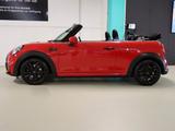 MINI Cooper S John Cooper Works Trim Cabrio / Rückfah - rote MINI Cooper S Cabrio